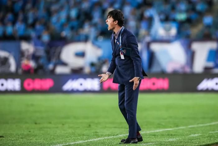 山村同性猛男浓稠粗大小说