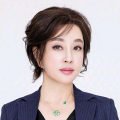 抛头露面的女孩